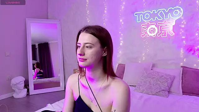 Snapshot of JessiJull chatting on October 16, 2025, 5:47 pm JessiJull online show from October 16, 2025, 5:47 pm