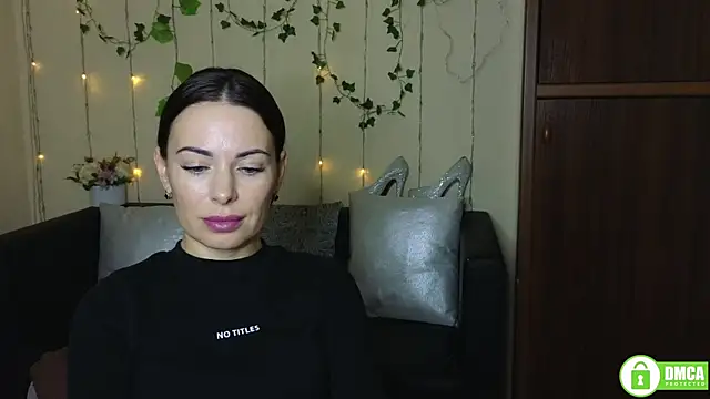 Rita lovvylyou online show from October 22, 2025, 11:32 am