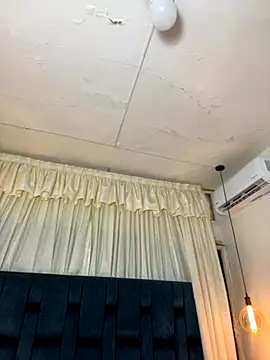 Luna star3 online show from November 9, 2025, 5:11 pm