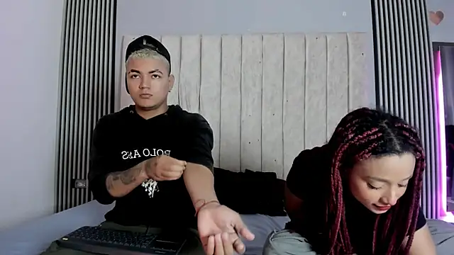 Snapshot of dante_and_kiara chatting on November 29, 2025, 1:14 pm dante and kiara online show from November 29, 2025, 1:14 pm