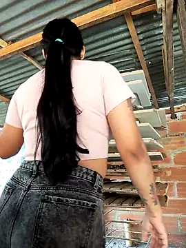 Queen sofya online show from December 1, 2025, 4:23 pm