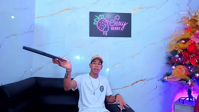 Little nicoll online show from December 1, 2025, 10:26 pm