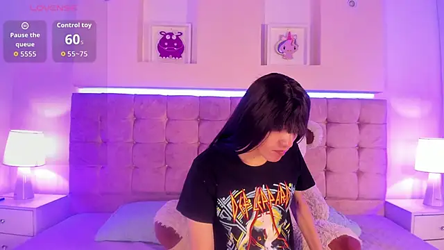 Snapshot of Naya_Velvet chatting on November 6, 2025, 3:57 pm Naya Velvet online show from November 6, 2025, 3:57 pm