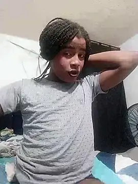 Snapshot of Nelsareth chatting on November 11, 2025, 2:33 am Nelsareth online show from November 11, 2025, 2:33 am