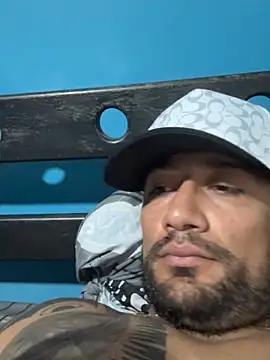 Santiago hot19 online show from March 4, 2026, 7:09 pm