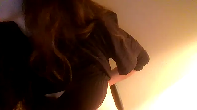 Snapshot of SuperValentina chatting on March 10, 2026, 8:47 pm SuperValentina online show from March 10, 2026, 8:47 pm