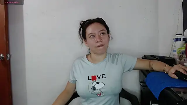 Damara Rolands- online show from November 5, 2025, 6:19 pm