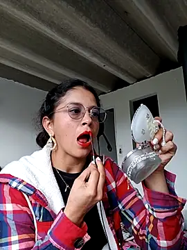 Eloisa smith online show from October 29, 2025, 9:49 pm