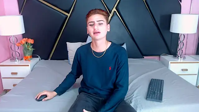 Alex Millerss online show from October 16, 2025, 8:54 pm