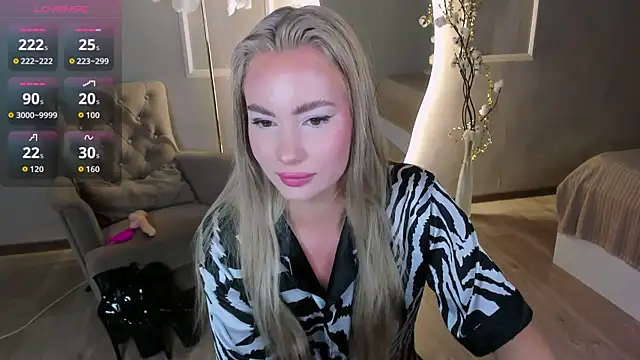  BellaClark online show from March 31, 2026, 8:20 pm