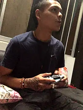 Snapshot of nexus0_o chatting on October 21, 2025, 12:39 pm nexus0 o online show from October 21, 2025, 12:39 pm