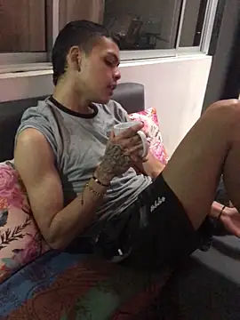 Snapshot of nexus0_o chatting on October 23, 2025, 12:37 pm nexus0 o online show from October 23, 2025, 12:37 pm