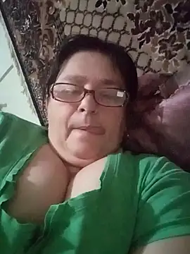 Snapshot of MilaCold5443 chatting on February 15, 2026, 6:21 am MilaCold5443 online show from February 15, 2026, 6:21 am