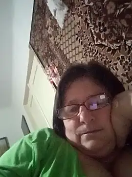 Snapshot of MilaCold5443 chatting on February 17, 2026, 4:24 pm MilaCold5443 online show from February 17, 2026, 4:24 pm