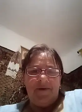 MilaCold5443 online show from April 10, 2026, 4:17 am