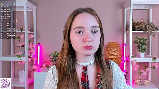 Snapshot of LittleCutieSandy chatting on October 30, 2025, 3:19 am LittleCutieSandy online show from October 30, 2025, 3:19 am