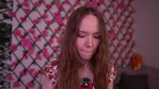 Petite Polly online show from October 22, 2025, 9:14 pm