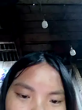 hello-cute online show from October 10, 2025, 1:15 am