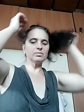 Snapshot of Ella-433 chatting on November 20, 2025, 9:42 am Ella-433 online show from November 20, 2025, 9:42 am