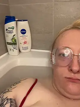 Snapshot of SashaMaexox chatting on November 6, 2025, 9:05 pm SashaMaexox online show from November 6, 2025, 9:05 pm