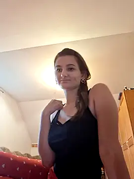 Snapshot of Nika_aa chatting on October 17, 2025, 6:05 am Nika aa online show from October 17, 2025, 6:05 am