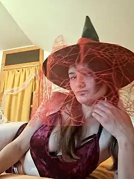 Snapshot of Nika_aa chatting on November 1, 2025, 9:44 am Nika aa online show from November 1, 2025, 9:44 am