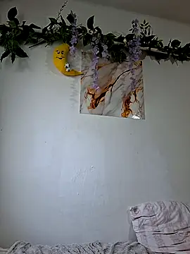 Snapshot of Nika_aa chatting on June 27, 2026, 5:29 pm Nika aa online show from June 27, 2026, 5:29 pm