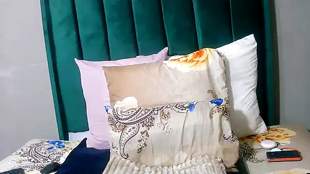 Snapshot of DeliciousBoobsx25 chatting on November 12, 2025, 7:31 am DeliciousBoobsx25 online show from November 12, 2025, 7:31 am