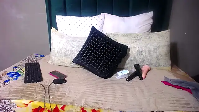 Snapshot of DeliciousBoobsx25 chatting on November 23, 2025, 8:36 am DeliciousBoobsx25 online show from November 23, 2025, 8:36 am