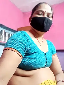 Snapshot of Ut_kanchna chatting on October 22, 2025, 12:22 am Ut kanchna online show from October 22, 2025, 12:22 am