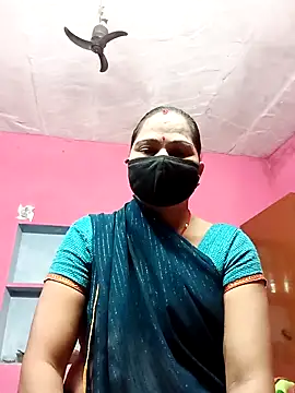 Snapshot of Ut_kanchna chatting on October 31, 2025, 10:55 pm Ut kanchna online show from October 31, 2025, 10:55 pm