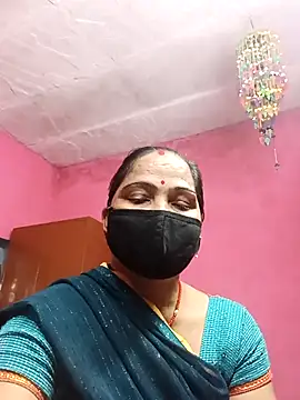 Snapshot of Ut_kanchna chatting on November 6, 2025, 12:39 pm Ut kanchna online show from November 6, 2025, 12:39 pm