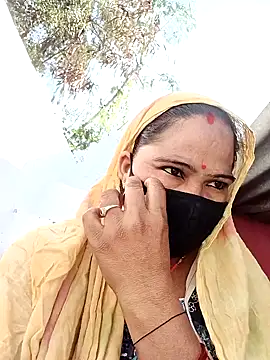 Snapshot of Ut_kanchna chatting on November 13, 2025, 9:52 am Ut kanchna online show from November 13, 2025, 9:52 am