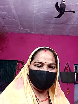 Snapshot of Ut_kanchna chatting on November 14, 2025, 12:53 am Ut kanchna online show from November 14, 2025, 12:53 am