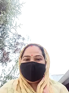 Snapshot of Ut_kanchna chatting on November 15, 2025, 1:03 am Ut kanchna online show from November 15, 2025, 1:03 am