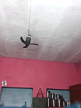 Snapshot of Ut_kanchna chatting on November 18, 2025, 11:14 am Ut kanchna online show from November 18, 2025, 11:14 am