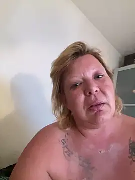 Snapshot of llavidaloca chatting on October 7, 2025, 12:46 pm llavidaloca online show from October 7, 2025, 12:46 pm