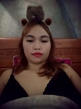 Snapshot of Rabbit-small chatting on February 11, 2026, 3:39 pm Rabbit-small online show from February 11, 2026, 3:39 pm