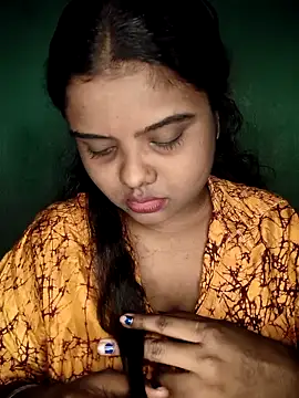 Snapshot of World_Top_Girl chatting on October 13, 2025, 9:42 am World Top Girl online show from October 13, 2025, 9:42 am