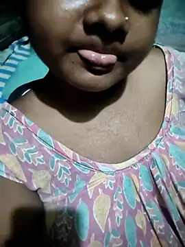 Snapshot of World_Top_Girl chatting on October 27, 2025, 8:18 am World Top Girl online show from October 27, 2025, 8:18 am