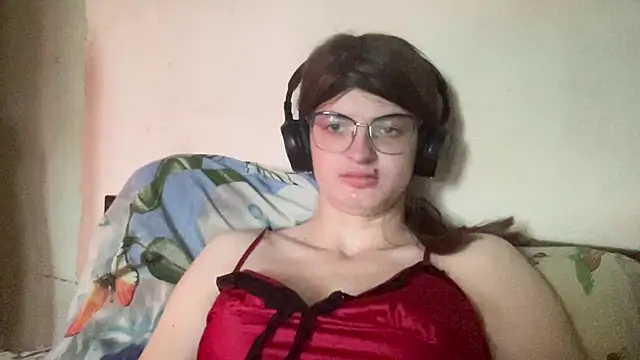 Snapshot of NikaXZimax chatting on October 21, 2025, 5:41 am NikaXZimax online show from October 21, 2025, 5:41 am