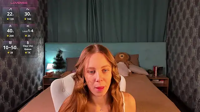 Snapshot of Verona_Brens chatting on December 22, 2025, 12:40 am Verona Brens online show from December 22, 2025, 12:40 am