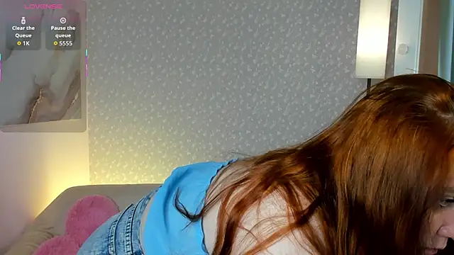 Snapshot of Diana_charon chatting on November 30, 2025, 1:09 am Diana charon online show from November 30, 2025, 1:09 am