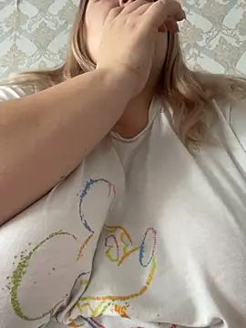 Snapshot of Vita6777 chatting on November 10, 2025, 4:55 am Vita6777 online show from November 10, 2025, 4:55 am