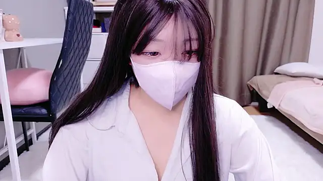 YuKa-zaurusu online show from November 12, 2025, 9:32 am