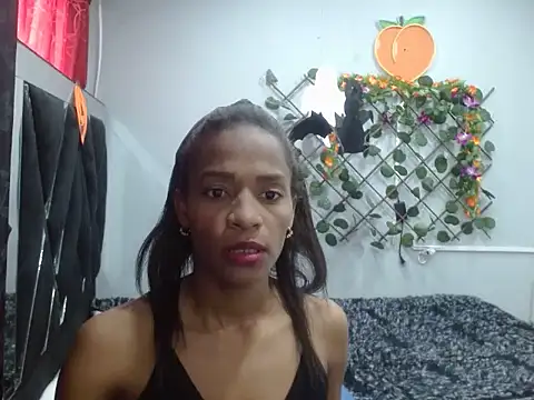 Snapshot of Melani_ebony chatting on October 28, 2025, 12:41 pm Melani ebony online show from October 28, 2025, 12:41 pm