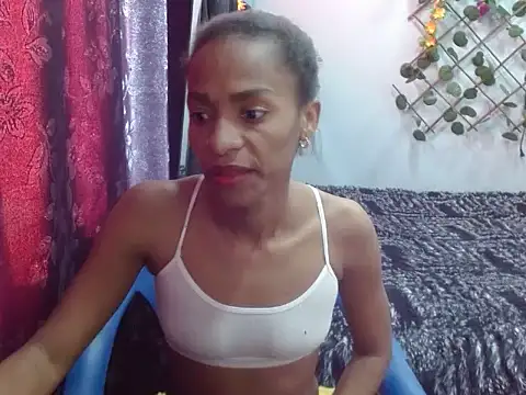 Snapshot of Melani_ebony chatting on November 13, 2025, 12:48 pm Melani ebony online show from November 13, 2025, 12:48 pm