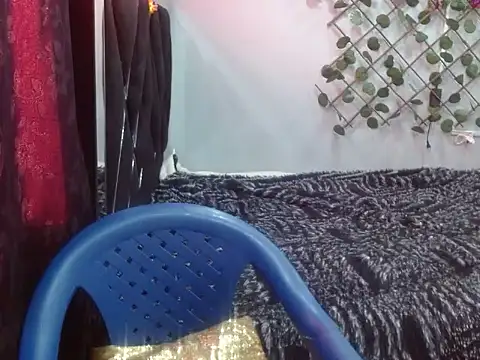 Snapshot of Melani_ebony chatting on November 21, 2025, 12:37 pm Melani ebony online show from November 21, 2025, 12:37 pm