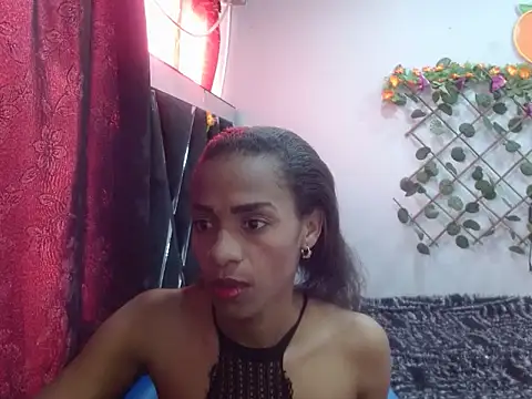 Snapshot of Melani_ebony chatting on November 25, 2025, 12:49 pm Melani ebony online show from November 25, 2025, 12:49 pm