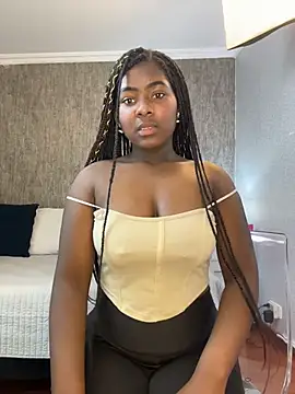KarinaFlowers  online show from May 15, 2026, 12:12 pm